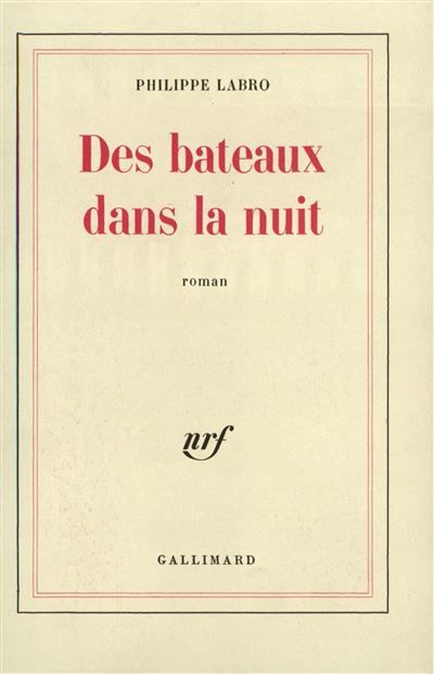 Des bateaux dans la nuit