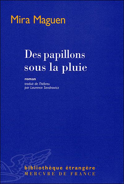 Des papillons sous la pluie