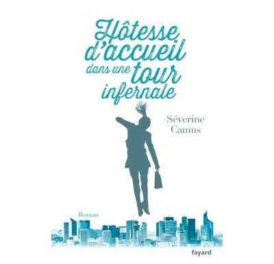 Hôtesse d'accueil dans une tour infernale