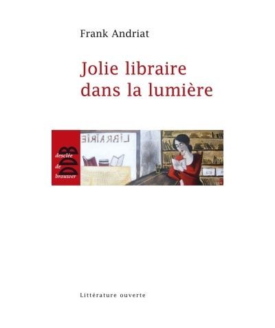 Jolie libraire dans la lumière