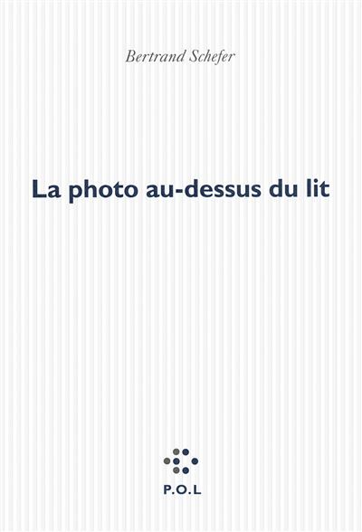 La photo au-dessus du lit