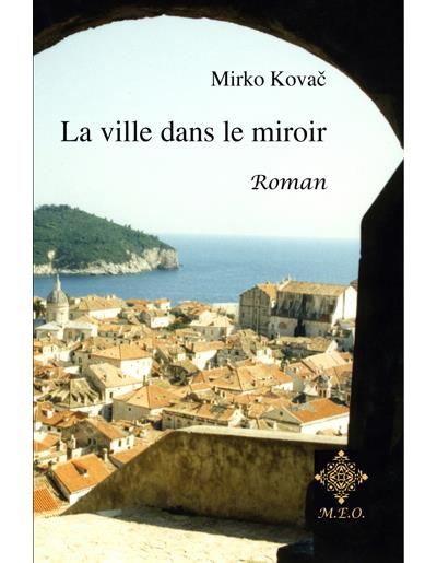 La Ville Dans Le Miroir