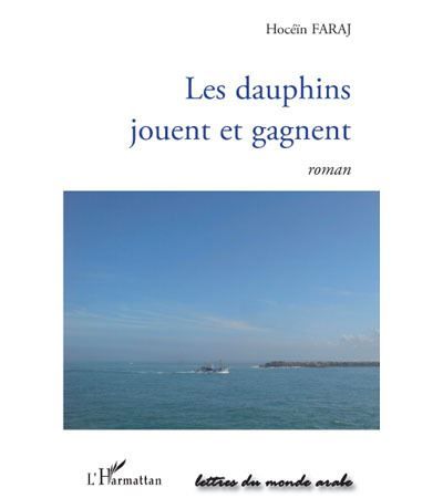 Les dauphins jouent et gagnent Roman
