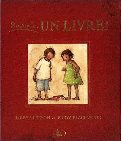 Regarde, un livre !