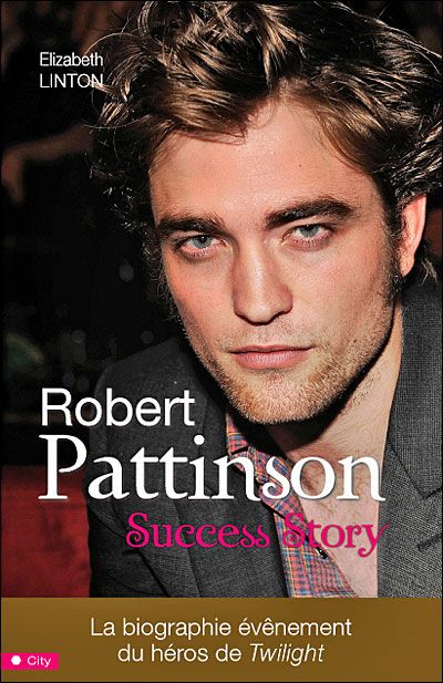 Robert Pattinson SUCCESS STORY Livre et 1 cahier photo