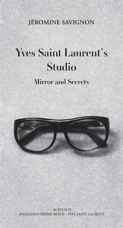 Yves Saint Laurent's Studio Mirror et Secrets